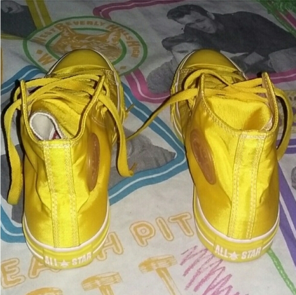 Rare Converse All Star Chuck Taylor High Top Yellow Shoes Sneakers Vintage - Picture 3 of 5